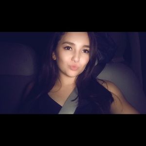 Meet your Posher, Janelle